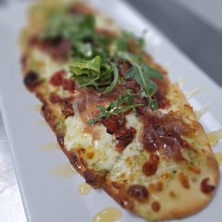 Flatbread Prosciutto Pesto